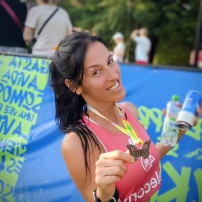 Lore_Spo's profile picture. 𝐿𝑎 𝑣𝑒𝑟𝑑𝑎𝑑 𝑡𝑒 𝒉𝑎𝑟𝑎́ 𝑙𝑖𝑏𝑟𝑒...✨
𝑴𝒂𝒎𝒂́ x 2 👫
𝑨𝒕𝒍𝒆𝒕𝒊𝒔𝒎𝒐🏃‍♀️❤️ 🇦🇷