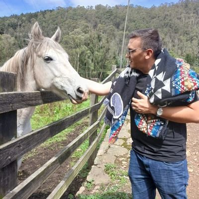 jesuram92's profile picture. #Comunicador Social y Periodista.
Comunicador Organizacional.