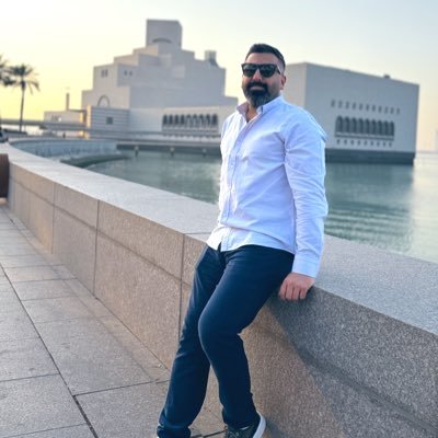 ib120a's profile picture. لا تقطع أبداً وعداً لا تستطيع الوفاء به. ✊🏿