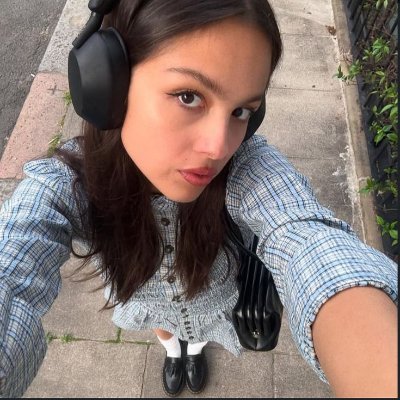 lovedutruly's profile picture. big fan of women and music