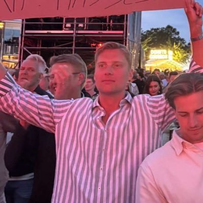 axelthuresson's profile picture. aka Shiperino — skriver lite på @fragbitecom