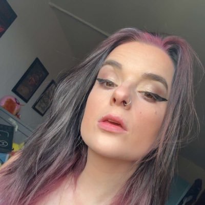 94OUTERSPACE's profile picture. basically im trash for harry lewis, ashton irwin and my boyfriend (26)