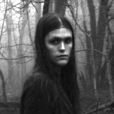 vacantIystained's profile picture. 