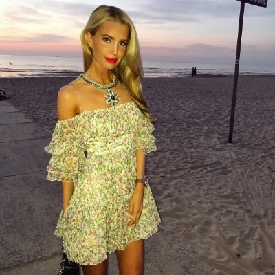 cestleonie1's profile picture. Ce qui rend une femme extraordinaire, c'est qu'elle vit sa vie comme une œuvre d'art ; l'apprentissage est son outil, et l'accumulation, son talent.