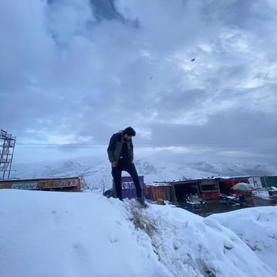 zainnihilation's profile picture. MBBS 27 
N72