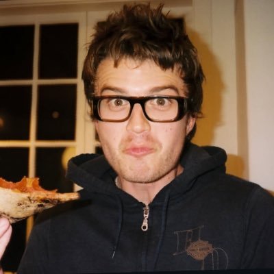 LostGuardianss's profile picture. #GOJO: There’s no curse more twisted than love 4 8 15 16 23 42 ✈️ #MIKE: It’s Hawkins it’s not the same without you #BUCK: In love with Eddie? @Shelbybookss 🩵