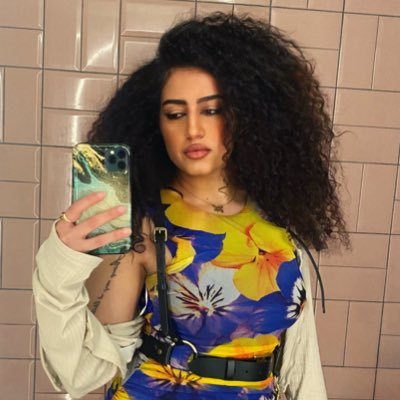 Rawan_Solimann's profile picture. Intersectional feminist, eco-socialist and an aspiring human rights lawyer. 🧚🏽‍♀️👩🏽‍⚖️⚖️🍉🇵🇸