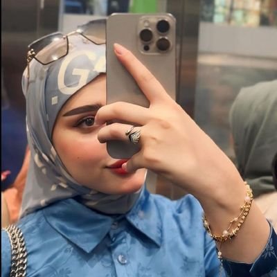 lianx0x's profile picture. أنا ليان❤️مدافعة عن الحق والمظلومين من إيران✊🏻 هنا أكتب عن أيامي، أفكاري، وإيماني… من القلب إلى القلب 🤍✨