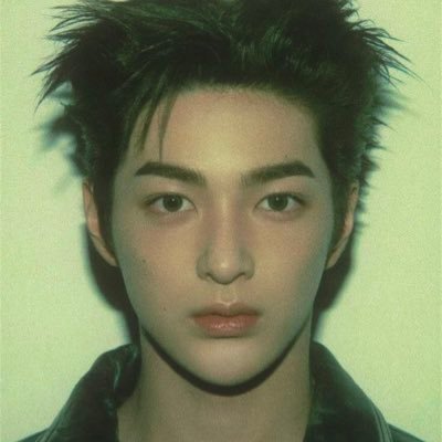 antonchEov's profile picture. hail kvlt bow to schnappi