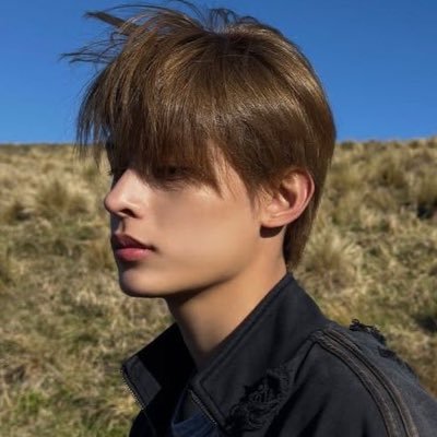 ariittpd's profile picture. Pond Naravit