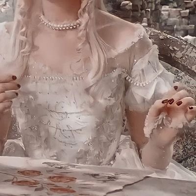 papierowaroza's profile picture. Robię Girlblogging od 610 roku. Epikurejka