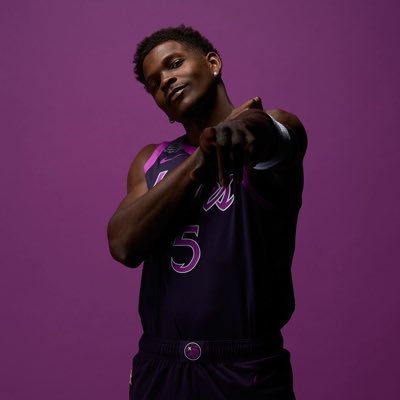 lamarismyking's profile picture. 