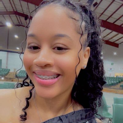 Shes_Redd's profile picture. She is clothed with strength and dignity, and she laughs without fear of the future. Proverbs 31:25❤️