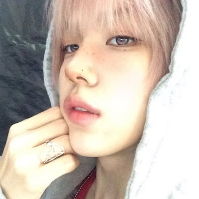 strawcaramel's profile picture. ❛❛ my pesonnality revolves around ahn seongmin & cravity
