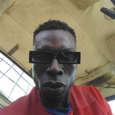 Umavithiza's profile picture. 𝐏𝐫𝐨𝐟𝐞𝐬𝐬𝐢𝐨𝐧𝐚𝐥 𝐨𝐯𝐞𝐫𝐭𝐡𝐢𝐧𝐤𝐞𝐫 🧠  | 𝐌𝐞𝐦𝐞 𝐝𝐞𝐚𝐥𝐞𝐫😅| 𝐇𝐞𝐫𝐞 𝐟𝐨𝐫 𝐚 𝐠𝐨𝐨𝐝 𝐭𝐢𝐦𝐞, 𝐁𝐮𝐭 𝐧𝐨𝐭 𝐚 𝐥𝐨𝐧𝐠 𝐭𝐢𝐦𝐞.