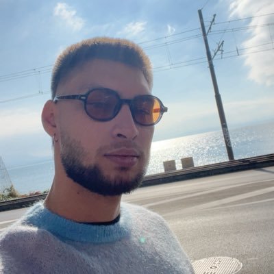 KC_Uchihua's profile picture. Designer Graphique | UX designer
sectum sempra 🇻🇳🇸🇪 🇫🇷 🇮🇹