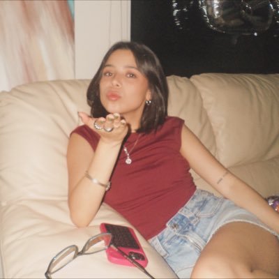 luisafer77_'s profile picture. aquí no hay nada para ti