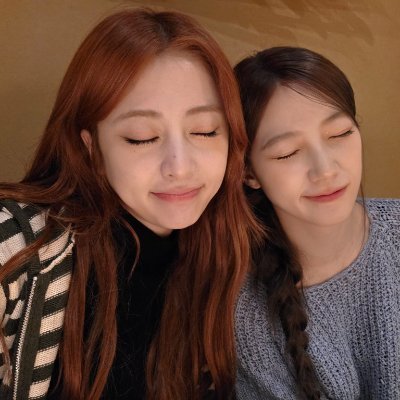 themeraldgirl23's profile picture. 22 | any pronouns | a writer...sometimes | multi-fandom, multi-stan | follow me on bluesky https://t.co/GJHHJuZfvp