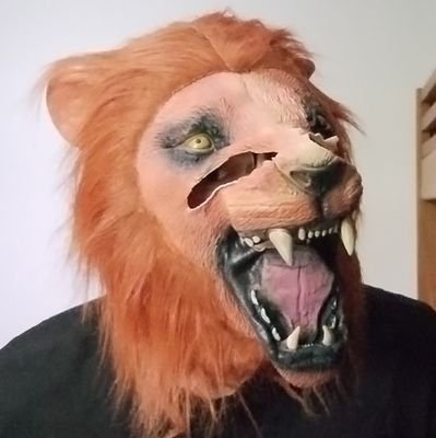 sandrolican's profile picture. Licantropo / Amante da natureza / Colecionador de dinossauros