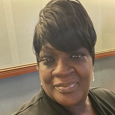 carolwilli5h's profile picture. Atlanta, Seattle, California, Canada, Georgia, New Jersey 🇺🇸🇨🇦