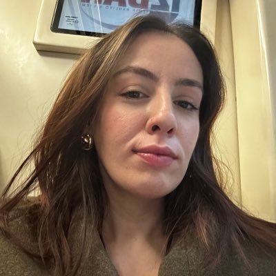 buruukpatates1's profile picture. yüzüm doğan güneşe dönük öleceğim