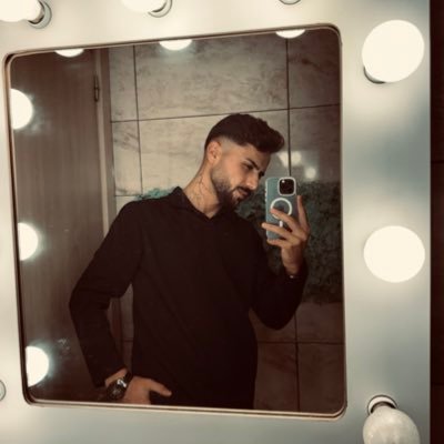 Serkan_alks's profile picture. °𝙆𝙚𝙣𝙙𝙞 𝙝𝙖𝙡𝙞𝙣𝙙𝙚 𝙗𝙞𝙧𝙞...

                                                      «𝔹𝔼𝕊𝕀𝕂𝕋𝔸𝕊𝕂»