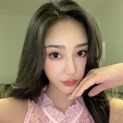 eajgb88987322's profile picture. In the adult world, only by being strong can you find true security.