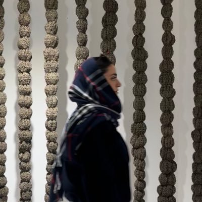 oonyekidige's profile picture. سوت بزن و رد شو.