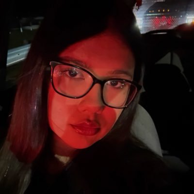 __cmartinezz's profile picture. Yo con Dios y Dios conmigo 🩶 | NY | Endlessly Blessed — A Diary for Myself and Maybe for Others.