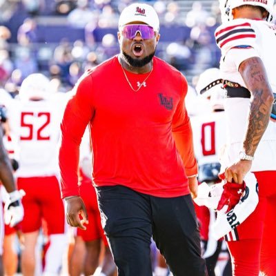coachmac_22's profile picture. Servant of Jesus Christ! Husband • Father • Running Backs Coach @Lamarfootball • 30 under 30 • Former @Libertyfootball RB St. Petersburg, Florida Native