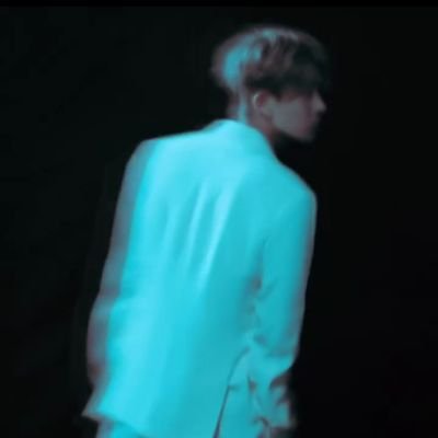 lhsng1015's profile picture. 🧸🍑 EVXN ~ LHS1 coming...