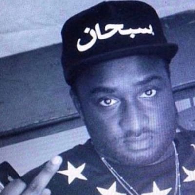 arewedereyet's profile picture. quand tu comptes tes pertes, ne me compte pas