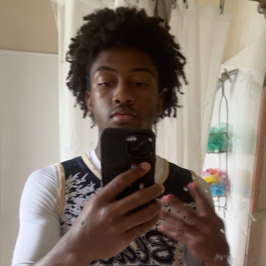 Talib_lowery's profile picture. Class of 2029 | Cardinal Ritter College Prep High School | 200,400,800 | 23.87, 53.44, 2:12.03 |