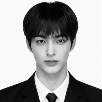 lkeonhol's profile picture. Visual it-boy 2009 creative soul, dancer, singer, editor | CORTIS’ youngest”