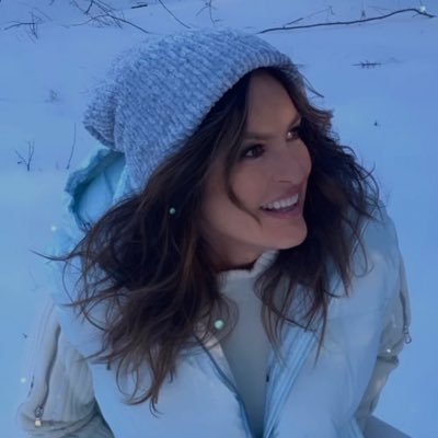 esnybensn's profile picture. 