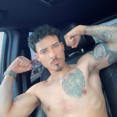 reneholic's profile picture. 🇵🇷 | i say what i want . professional instigator