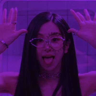 NONMINARY's profile picture. I MEAN L WORD!! (lesbian)
-
for #TWICE and #KATSEYE
-
antifa 🇵🇸🇺🇦
-
nonbinary mina believer
-
seeing twice in Barcelona!!
-
aka12 🏎️