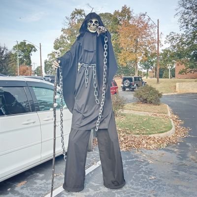East_Coast_Gian's profile picture. Walking on stilts so I don't drown in MAGA/GOP bullshit!  Book me for all your liberal parties at: eastcoastgiants@gmail.com
#ECGS