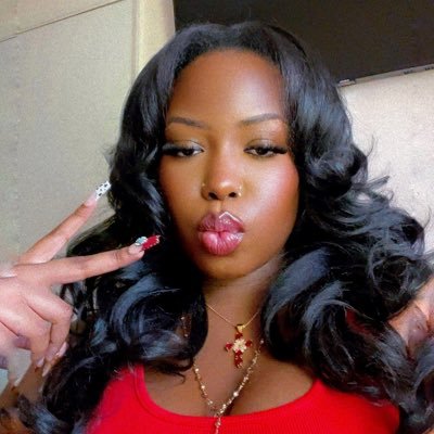 boujeebx's profile picture. 🇵🇸🇨🇩 | unclench b4 you get here.