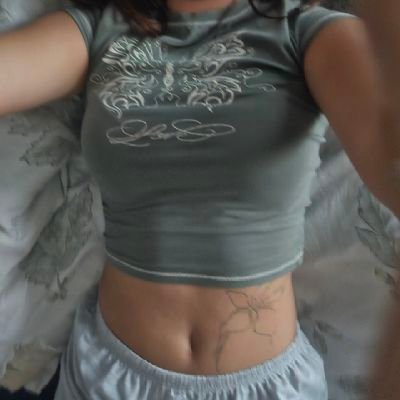 Pink18Princess's profile picture. I'm an 18 year old who is here to put every Sub in their place . If not real don't bother .