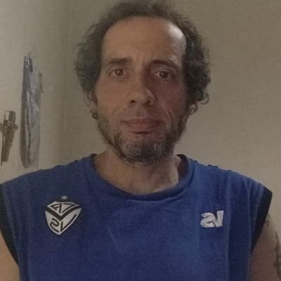 MartinMoya9640's profile picture. Tener un trabajo estable 
Tener pareja 
Tener un hijo fortinero