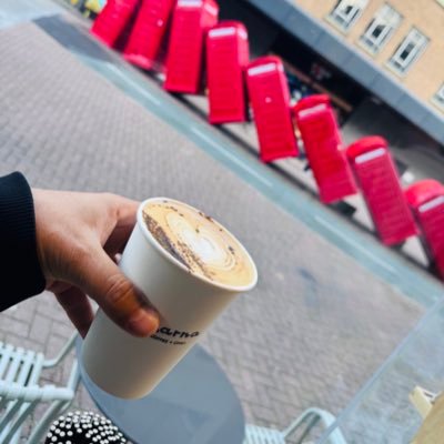 khwajaaasim's profile picture. only dead fish go with the flow