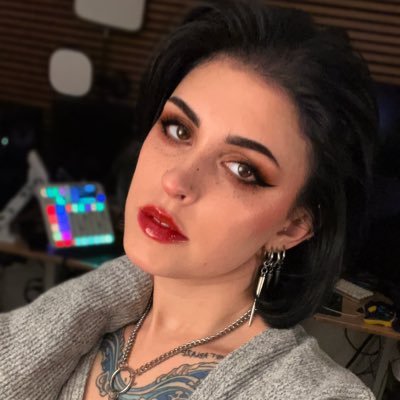 SmexiTV's profile picture. | 31 | Twitch Partner | 🐍 VTuber Alter Ego: @Vennaia | @AMDGaming Partner | https://t.co/MZw0mn0ASY Inquiries: Smexi@badmoontalent.com