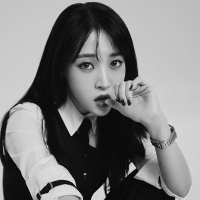 LJ_MoonMajor's profile picture. MAMAMOO and BTS- Stan 🇧🇷
She/Her ; kpop fan account
➵ 𝓝' 𝓸𝓾𝓫𝓵𝓲𝓮 𝓹𝓪𝓼 𝓭𝓮 𝓽'𝓪𝓲𝓶𝓮𝓻
#Army/#Moomoo/#Stay/#Moa/#ToMoon