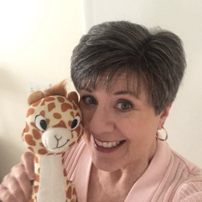 jmwm9's profile picture. Happiest at the beach