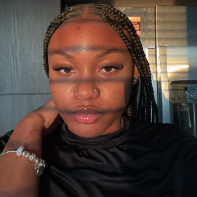 tinytingzzzz's profile picture. 🌟 THIS IS MY ONLY ACCOUNT