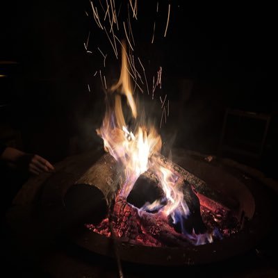 Jsuper0727's profile picture. Nah.