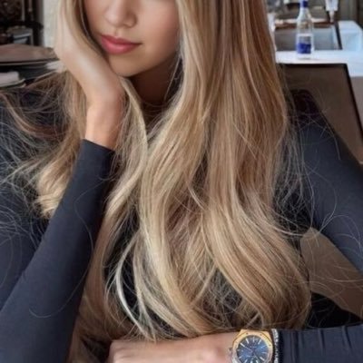 Lisa65853277's profile picture. “In the end, we only regret the chances we didn’t take.”