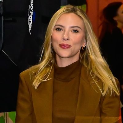 Scarlett149332's profile picture. I'm an early riser. I work out really hard. I push myself; I get my job done, and at the end of the day, there's a Guinness waiting for me". 
"