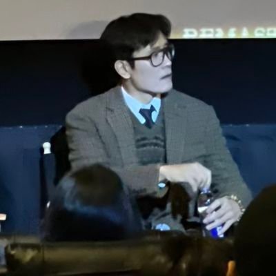 lbhsunshine's profile picture. I'm Lex, mexican.🇲🇽 I'm just a eternal fangirl. 

Squid Games. |Arcane. | LBH. | Stephanie Vaquer. | Fandom and kinda personal account.💌